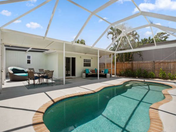 Naples Home 970873