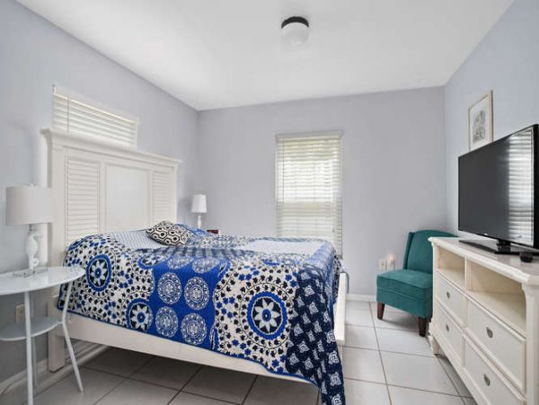 Naples Home 970873