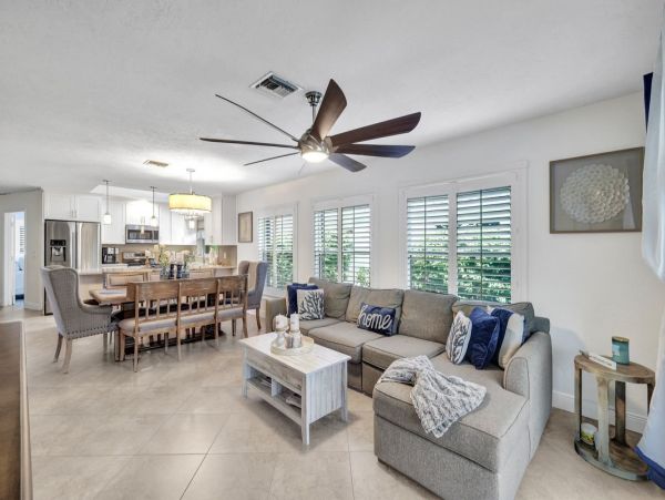 2BR+Den/2BA  Vacation Home with Pool in Naples