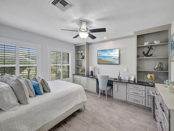 2BR+Den/2BA  Vacation Home with Pool in Naples