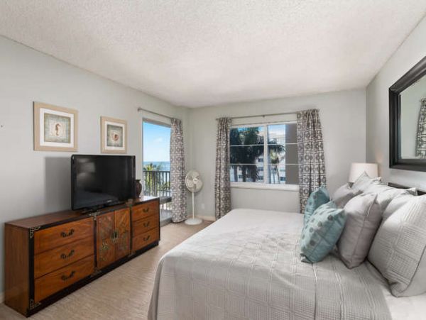 Naples Condo 970876