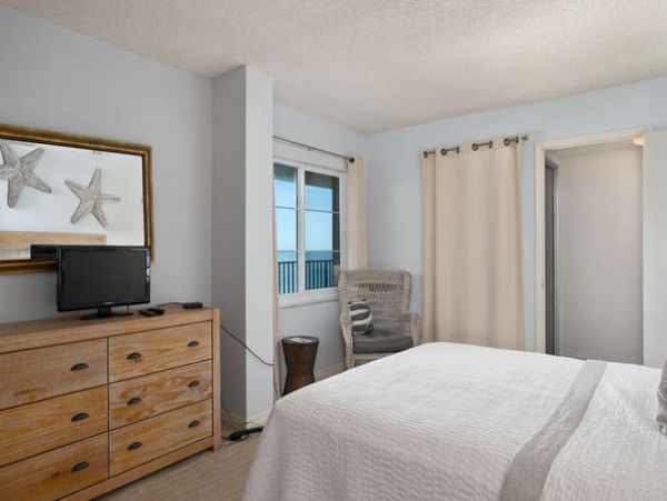 Naples Condo 970876