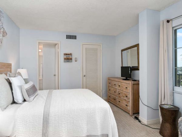 Naples Condo 970876