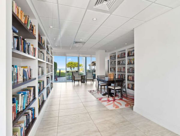 Naples Condo 970876