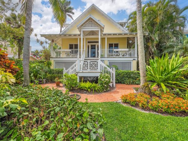 Naples Vacation Home Three Bedroom