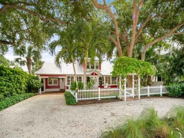 Old Naples Florida Luxury Vacation Home