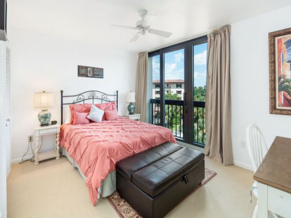 Naples Condo 970901