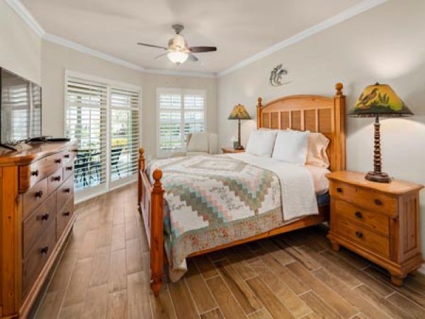 Naples Condo 970905