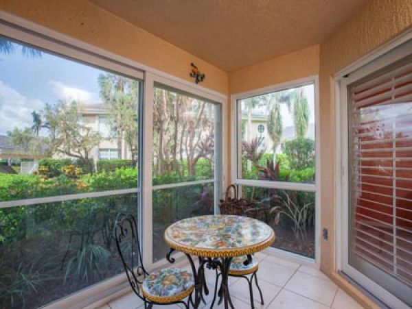 Naples Condo 970906