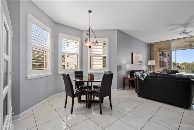 Stunning 3 Bedroom Condo in Naples Sleeps 6
