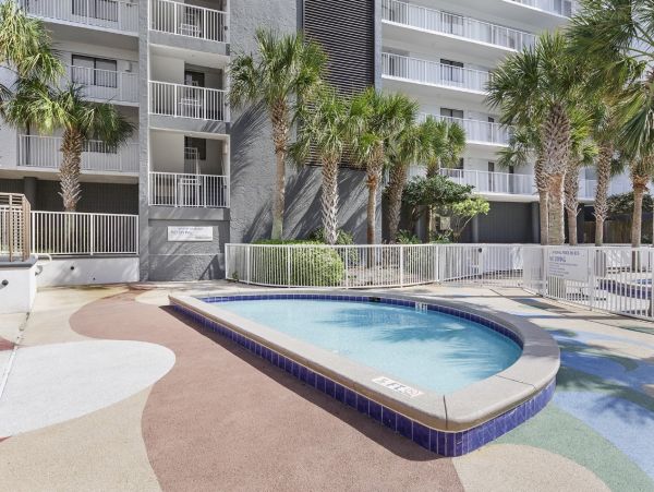 Destin Beachfront Vacation Rental – Three King Bedrooms in Miramar Beach
