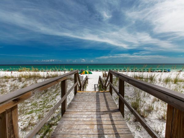 Destin Beachfront Vacation Rental – Three King Bedrooms in Miramar Beach
