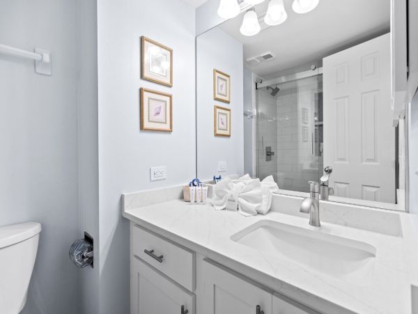 Destin Beachfront Vacation Rental – Three King Bedrooms in Miramar Beach