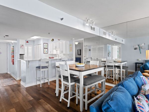 Destin Beachfront Vacation Rental – Three King Bedrooms in Miramar Beach