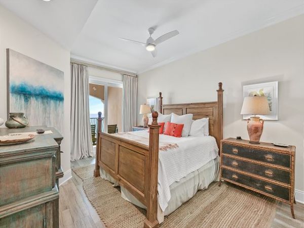New Updated 4 bedroom on the Gulf