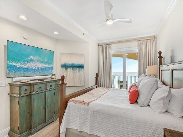 New Updated 4 bedroom on the Gulf