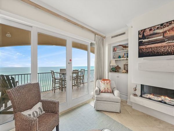 New Updated 4 bedroom on the Gulf