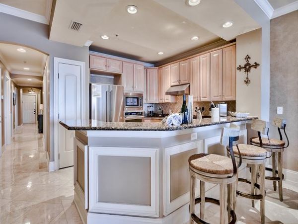 Destin Gulf Front Vacation Rental Luxury 4-Bedroom Beachfront Condo