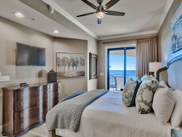 Destin Gulf Front Vacation Rental Luxury 4-Bedroom Beachfront Condo