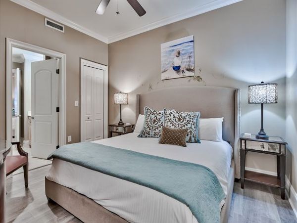 Destin Gulf Front Vacation Rental Luxury 4-Bedroom Beachfront Condo