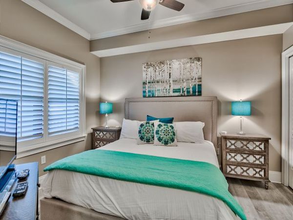 Destin Gulf Front Vacation Rental Luxury 4-Bedroom Beachfront Condo