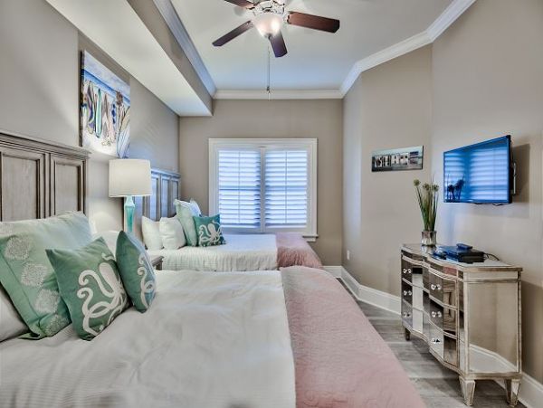Destin Gulf Front Vacation Rental Luxury 4-Bedroom Beachfront Condo