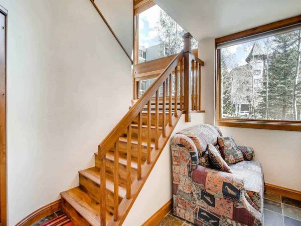 Luxury resort in Lionshead with many amenities