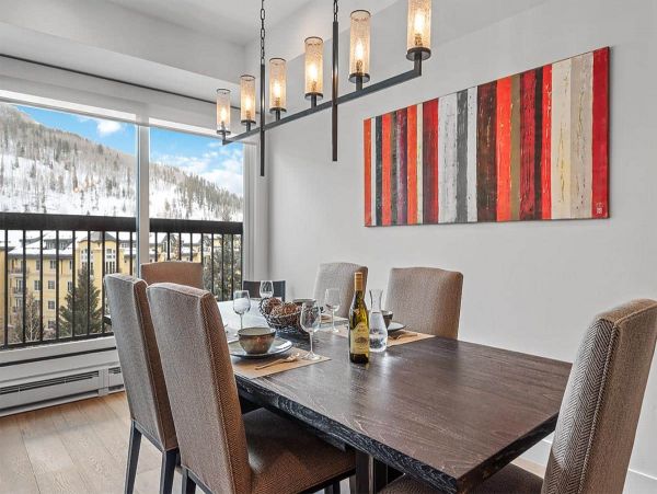 Exceptional Lionshead Luxury condo walk to lift