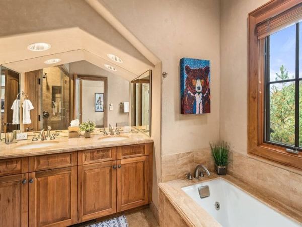 Aspen Ski-in Ski-Out 4 Bedroom