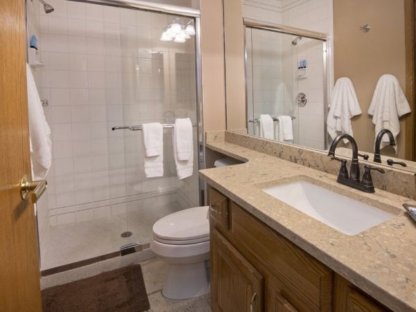 Charming 2 Bedroom Condo in Beaver Creek Ski in - Ski out