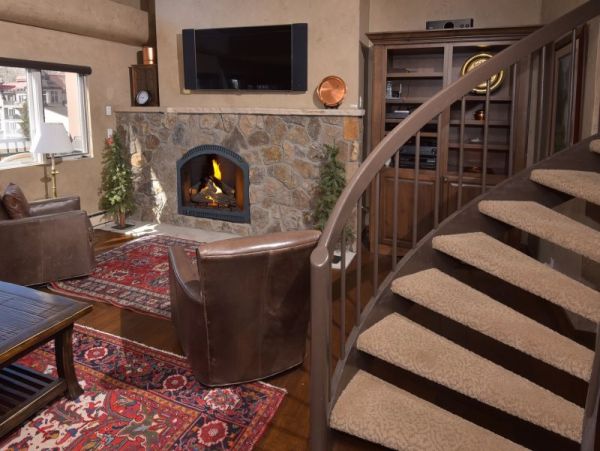 Avon Condo 971093