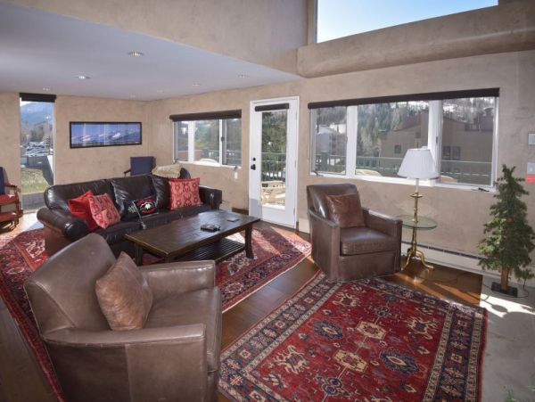 Avon Condo 971093