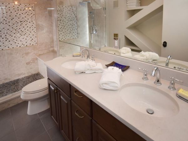 Avon Condo 971093