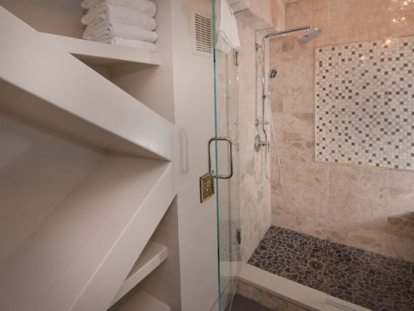 Avon Condo 971093