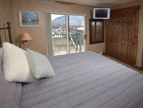 Avon Condo 971093