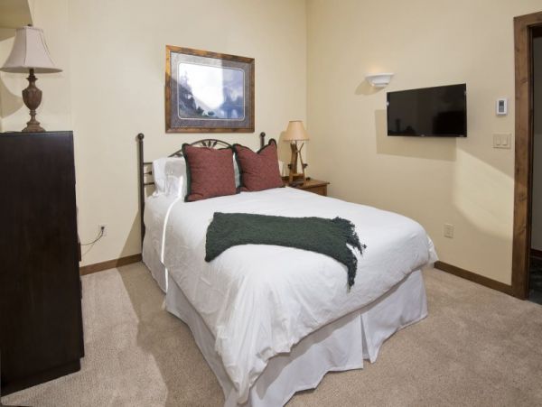 Vail Lionshead Home 971095