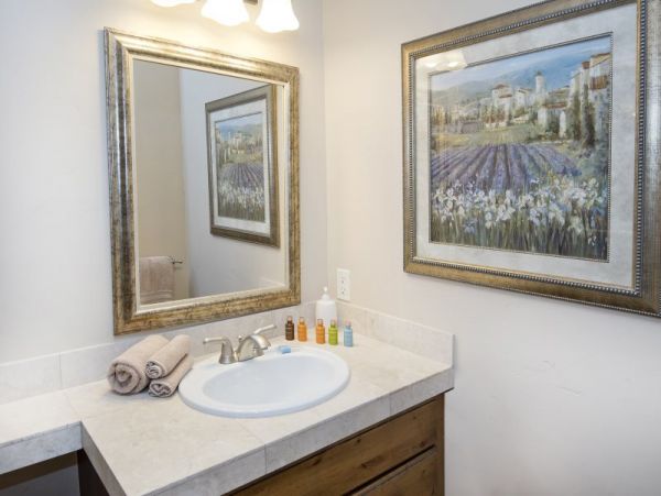 Vail Lionshead Home 971105