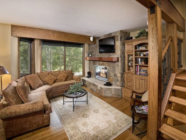 Vail Lionshead Home 971107