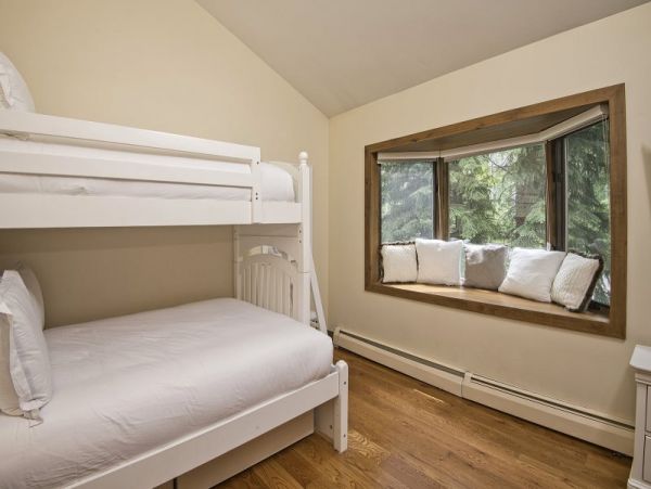 Vail Lionshead Home 971107
