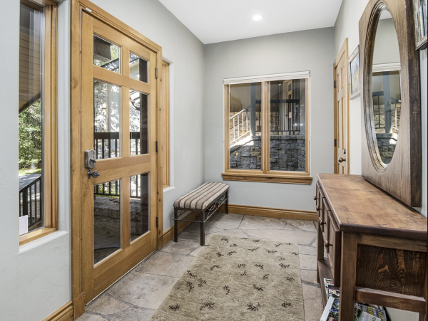 Vail Townhouse Right Near Chairlift 20