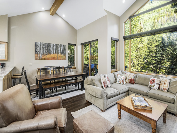 Vail Townhouse Right Near Chairlift 20