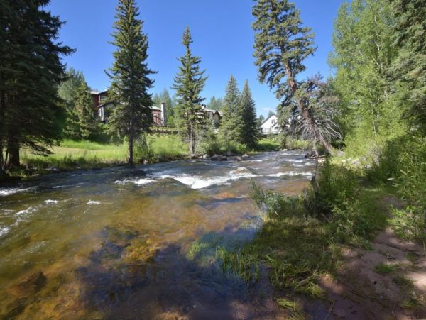 Vail Townhouse Right Near Chairlift 20
