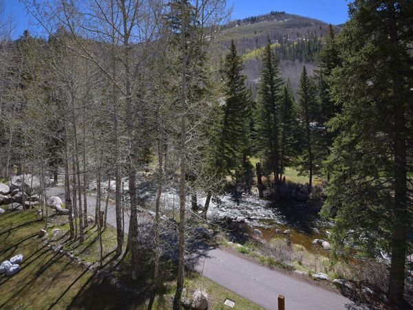 Vail Townhouse Right Near Chairlift 20