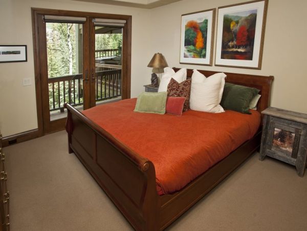 Vail Lionshead Home 971113