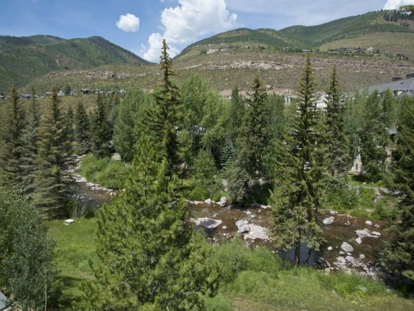Vail Lionshead Home 971113