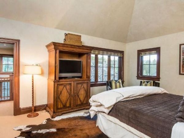Ski in Ski Out 5 Bedroom Platinum Home