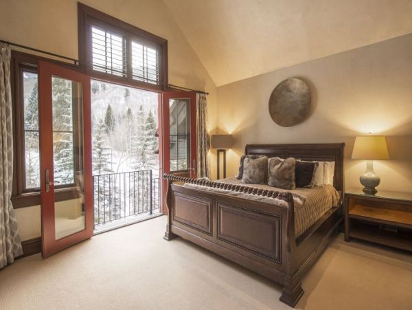 Ski in Ski Out 5 Bedroom Platinum Home