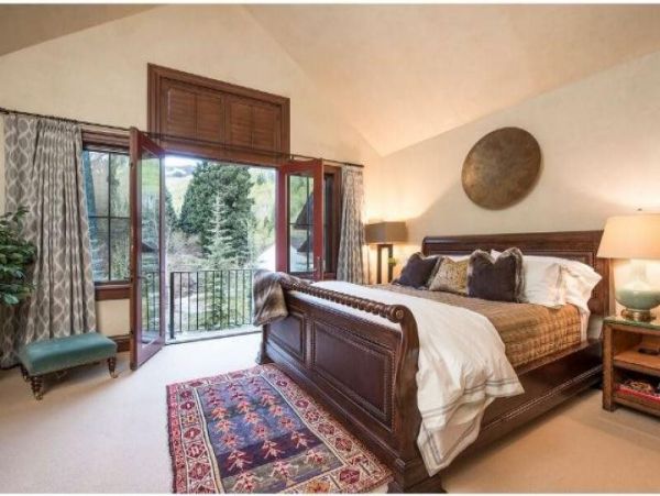 Ski in Ski Out 5 Bedroom Platinum Home