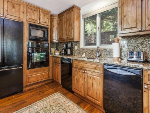 Charming 5 Bedroom Home in Vail with Private Pool & Spa