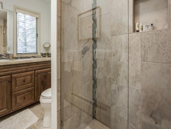 Charming 5 Bedroom Home in Vail with Private Pool & Spa
